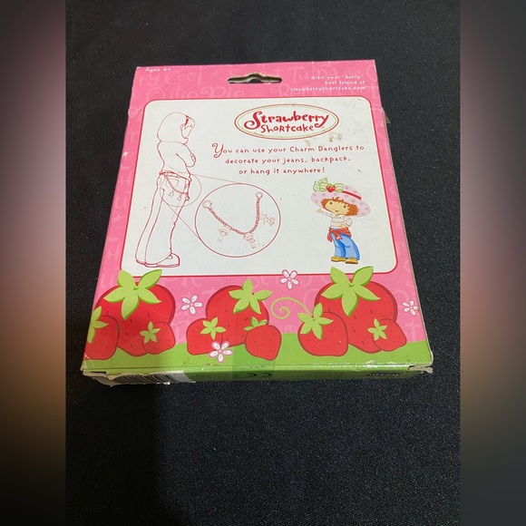 2003 Strawberry Shortcake Charm Dangler Gift Set 3 "berry" fun Charms Boxed New - Picture 3 of 5